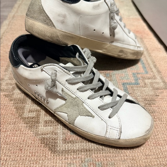 Golden Goose black and white sneakers - Picture 5 of 7